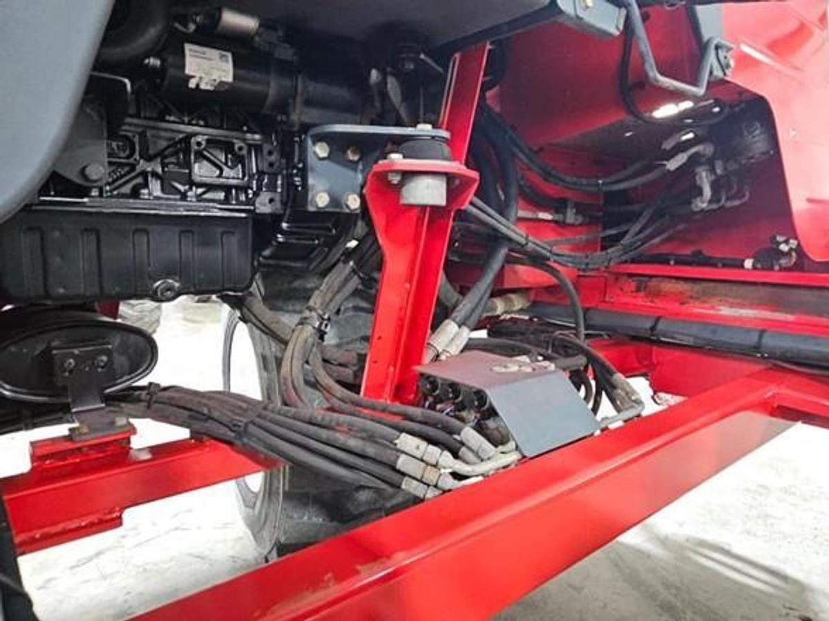 Used 2014 Moffett M8 70.3