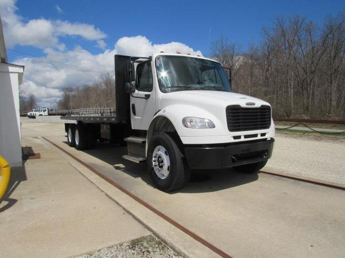 Used 2022 Freightliner M2 106