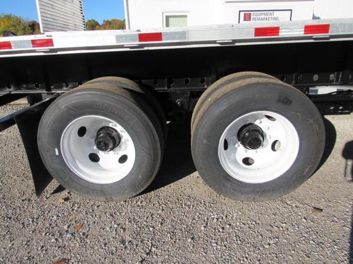 Used 2015 Utility 45' X 102 Alum Combo Princeton/Moffett Trailer