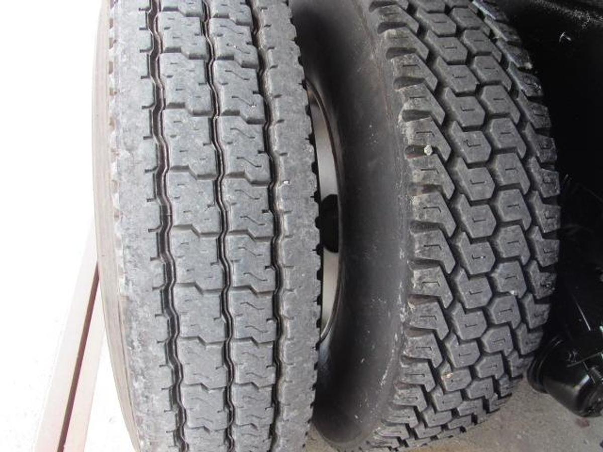 Used 2021 Kenworth T370 Flatbed Truck