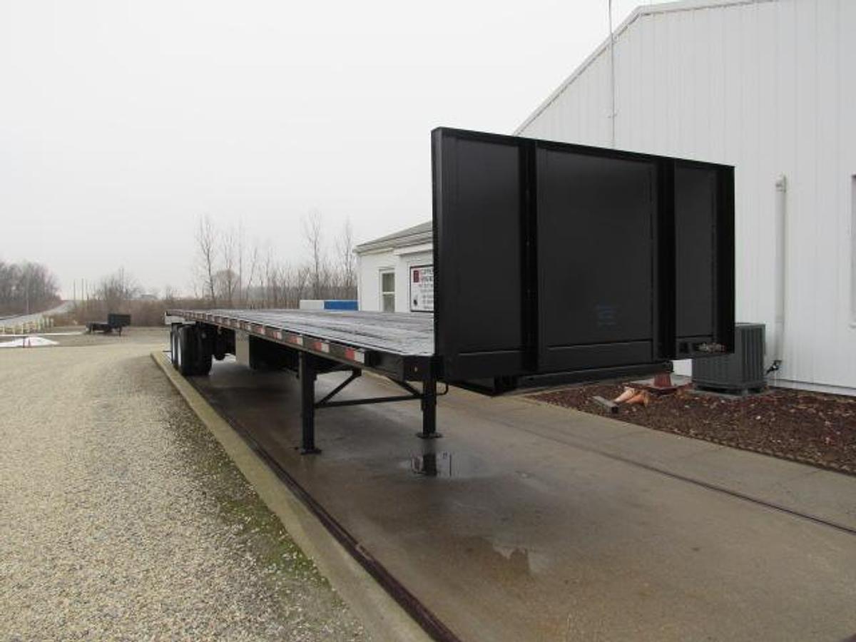 Used 2013 Utility 45' X 102 Princeton/Moffett Trailer