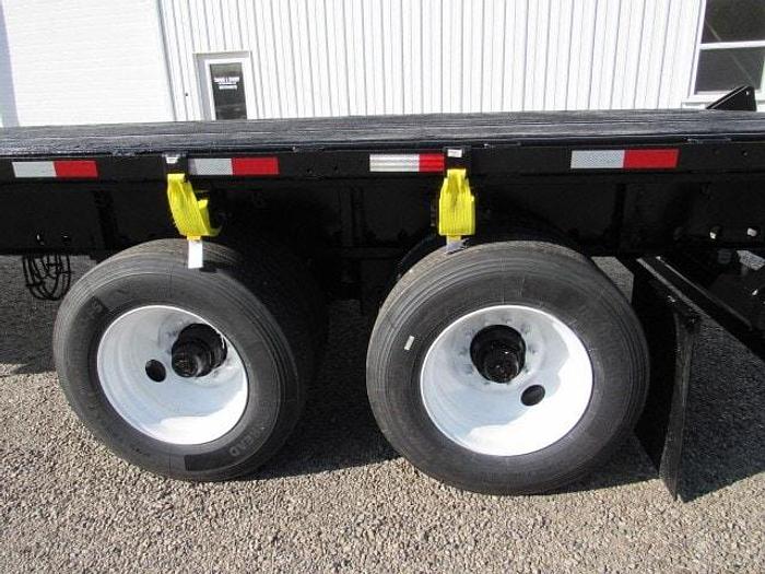 Used 2013 Utility 48' X 102 Princeton/Moffett Trailer