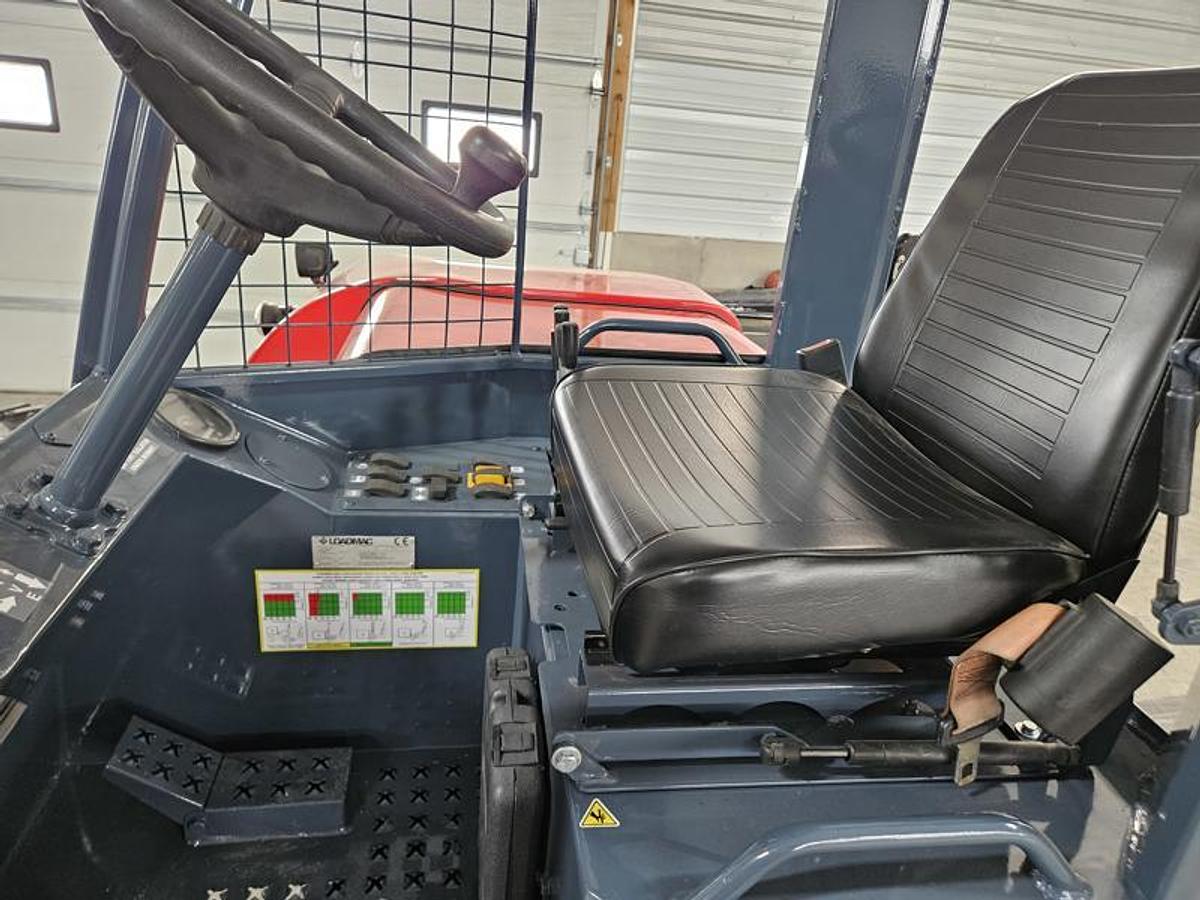 Used 2018 LOADMAC 825.4   4 Way Forklift w/Extended Reach