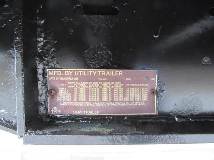 Used 2013 Utility 32' X 96" Princeton/Moffett Trailer