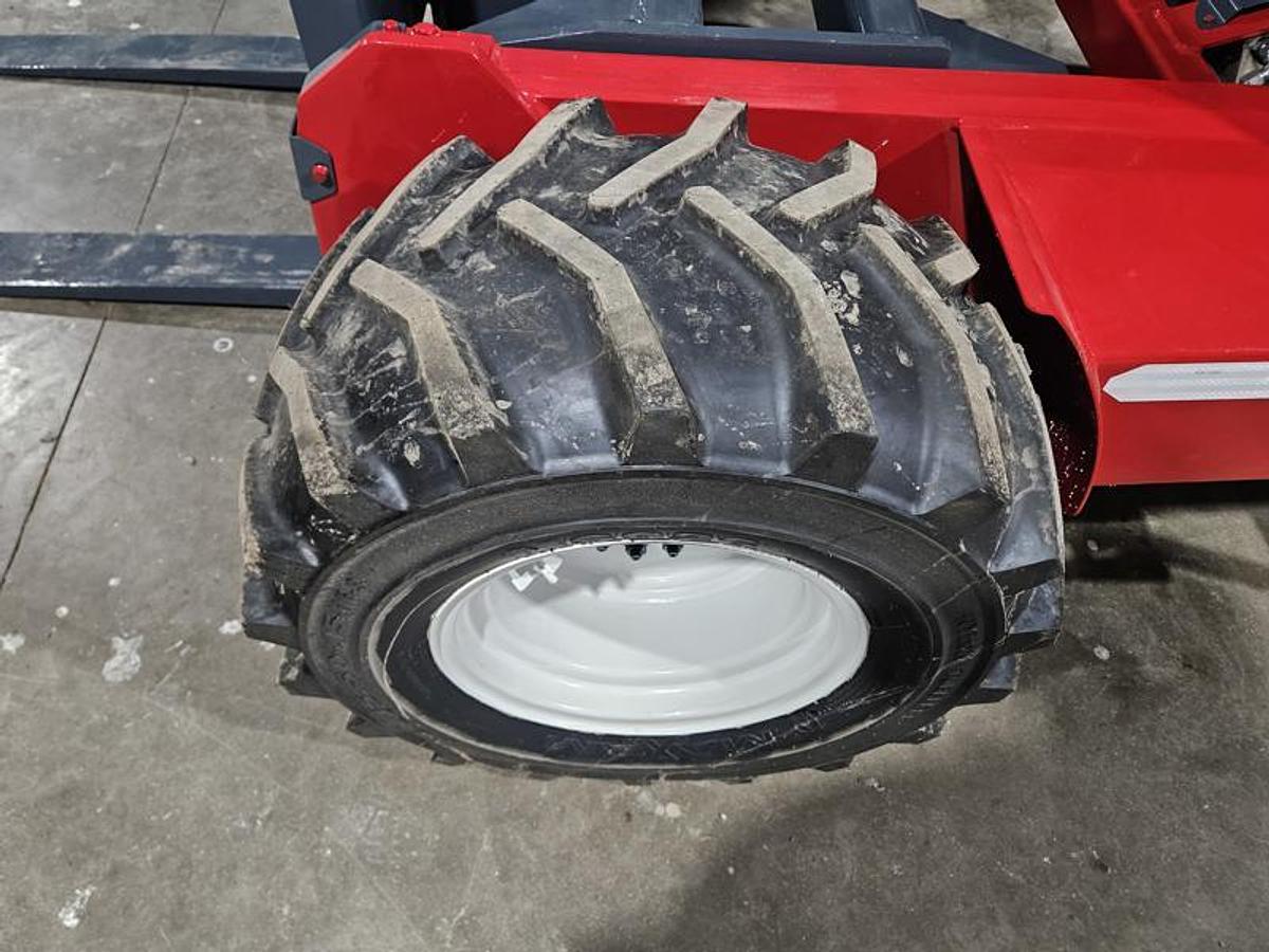 Used 2015 Moffett M8 55.3