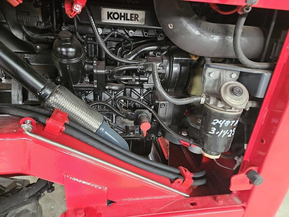 Used 2015 Moffett M8 55.3