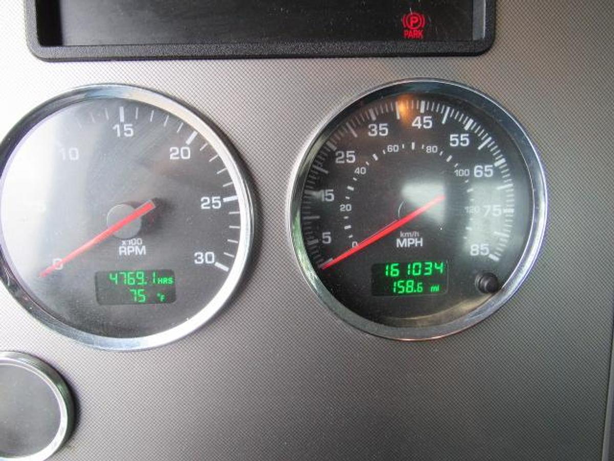 Used 2021 Kenworth T370 Flatbed Truck