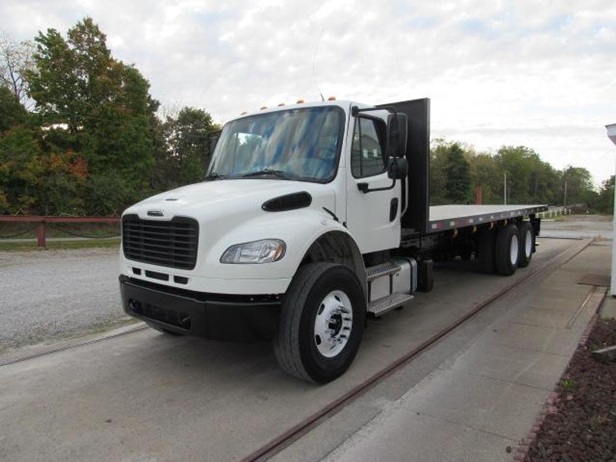 Used 2022 Freightliner M2 106
