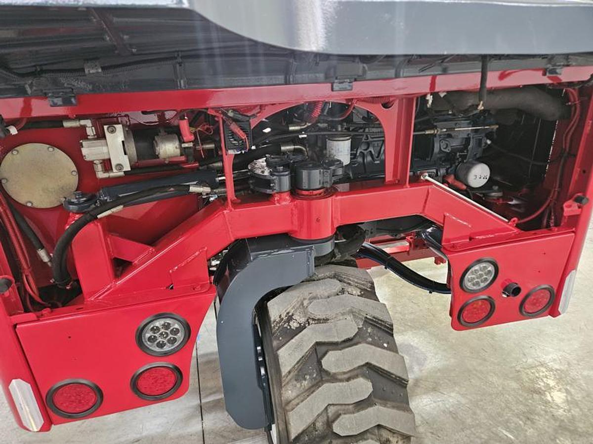 Used 2014 Moffett M55