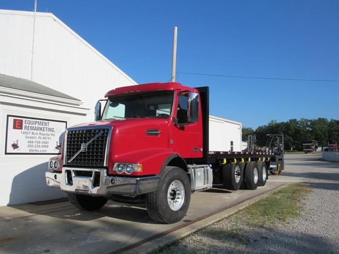Used 2016 VOLVO VHD FLATBED TRUCK W/UNIVERSAL MOFFETT/PRINCETON MOUNTING KIT