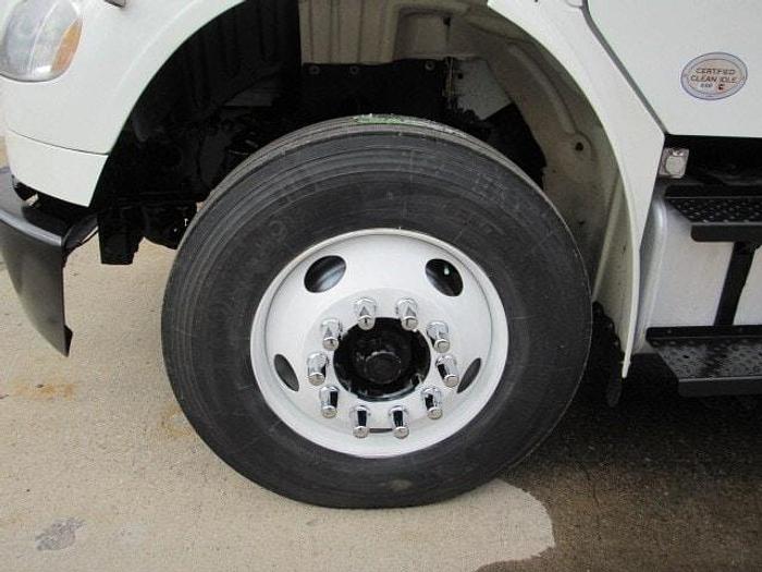 Used 2017 Freightliner M2 106