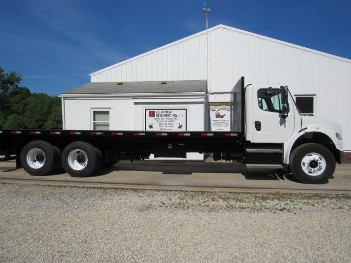 Used 2022 Freightliner M2 106