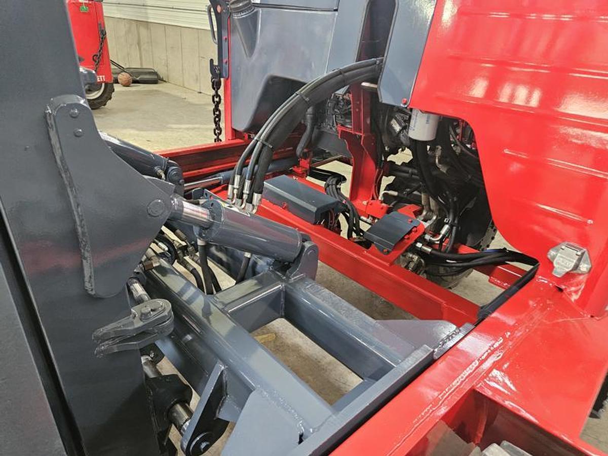 Used 2014 Moffett M55