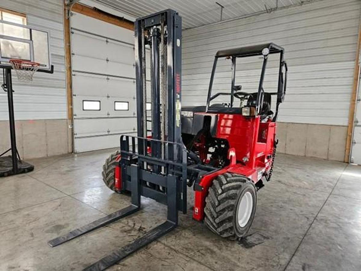 Used 2015 Moffett M8 55.3