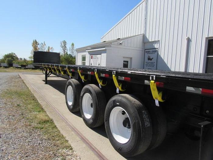 Used 2014 Great Dane Trailers  48' X 102" 3 AXLE Flatbed Moffett Trailer