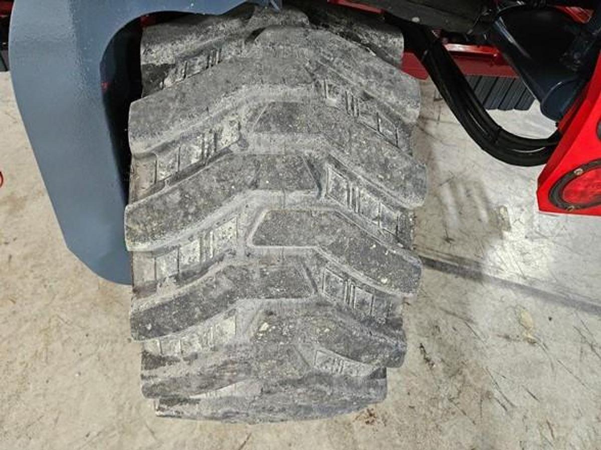 Used 2015 Moffett M8 55.3