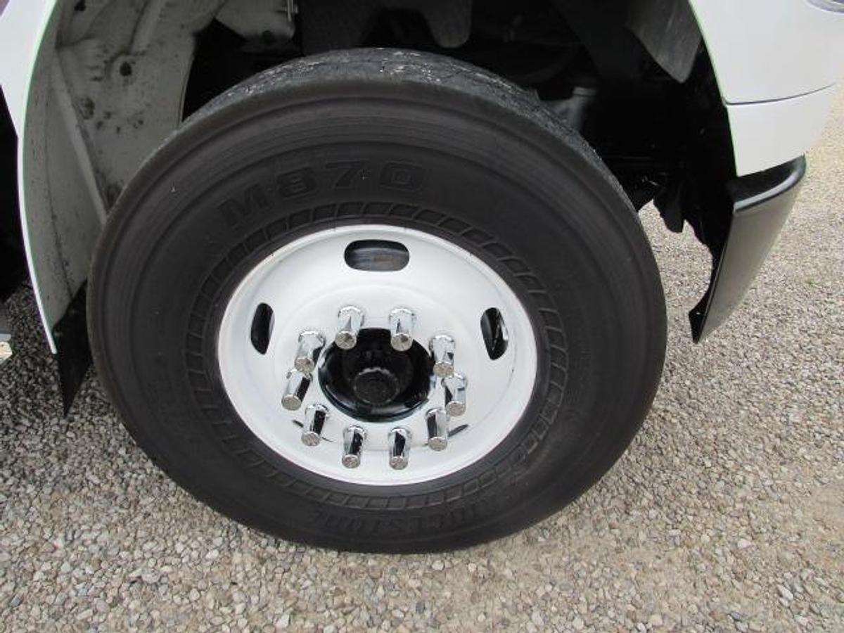 Used 2022 Freightliner M2 106