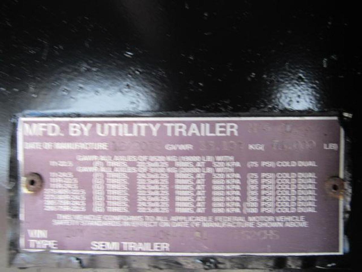 Used 2014 Utility 32 X 102 Moffett Trailer