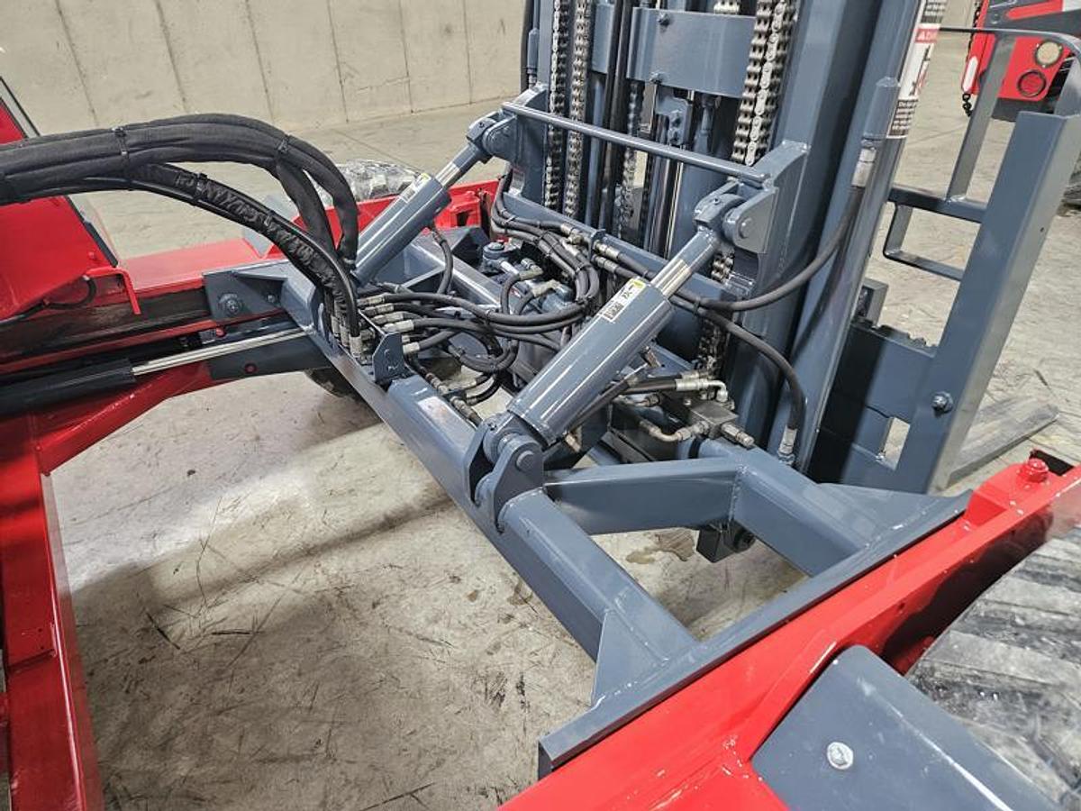 Used 2015 Moffett M8 55.3LP