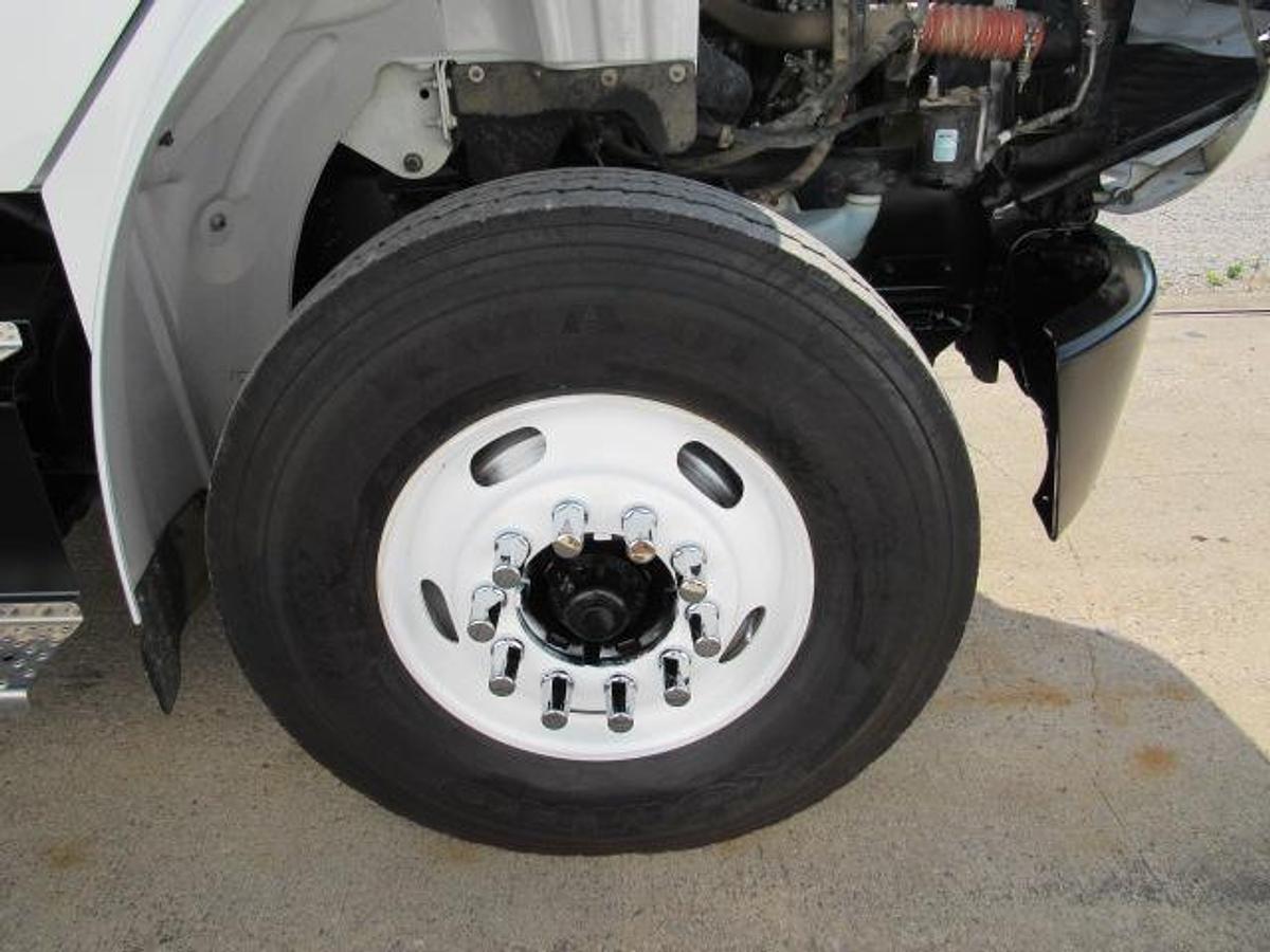 Used 2023 Freightliner M2 106