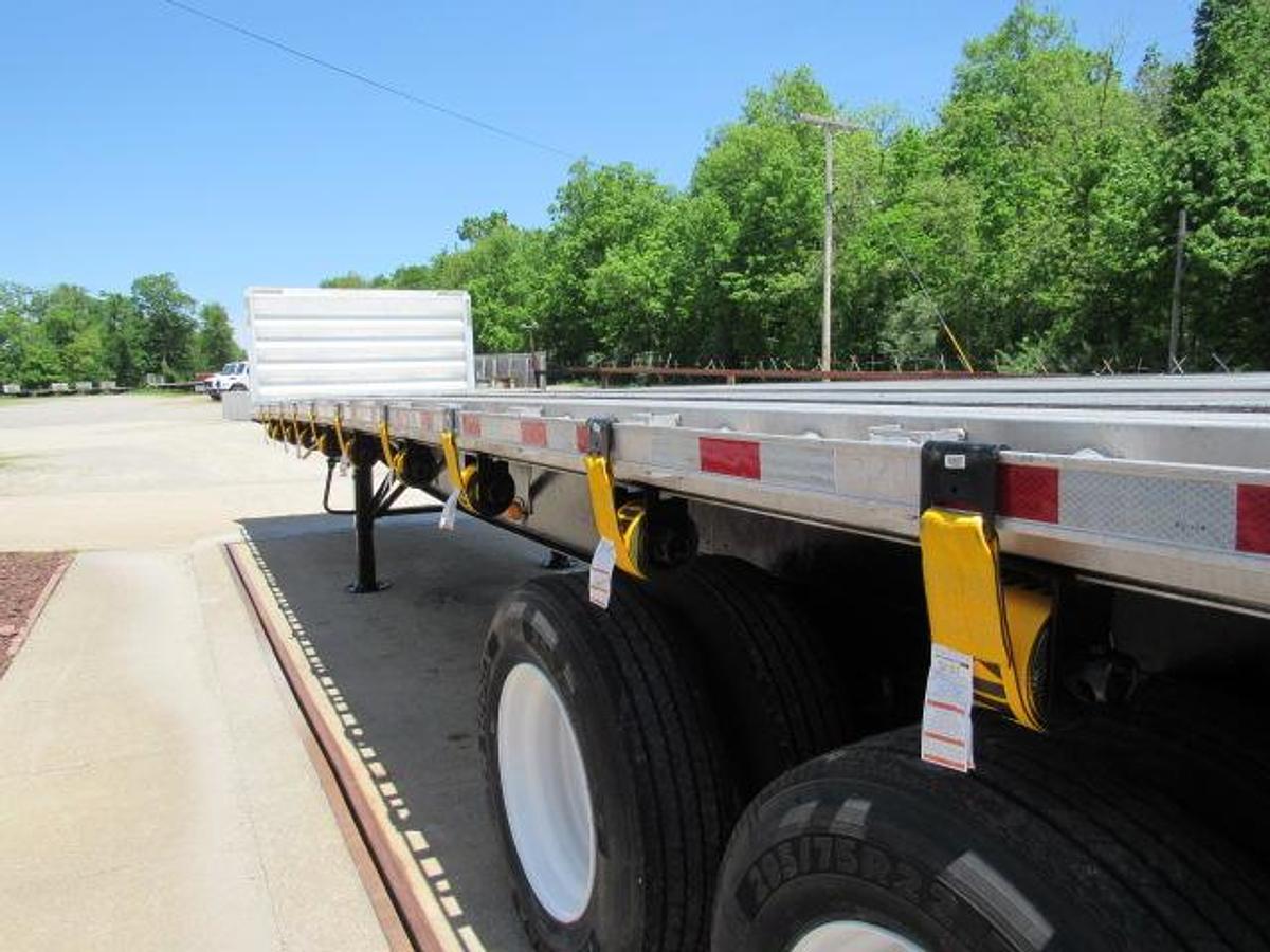 Used 2014 Great Dane Trailers 36' 6" X 102" Aluminum Combo Flatbed Moffett Trailer