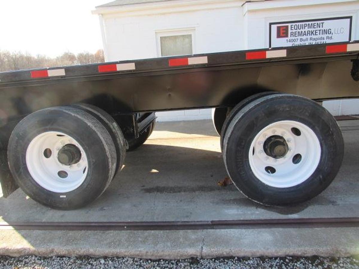 Used 2015 Utility 48' X 102 Princeton/Moffett Trailer