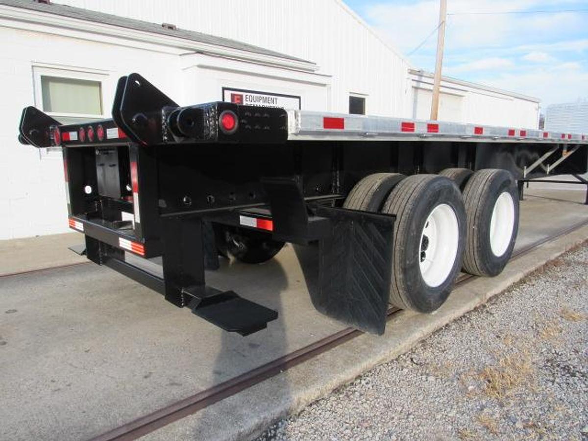 Used 2015 Utility 45' X 102 Alum Combo Princeton/Moffett Trailer