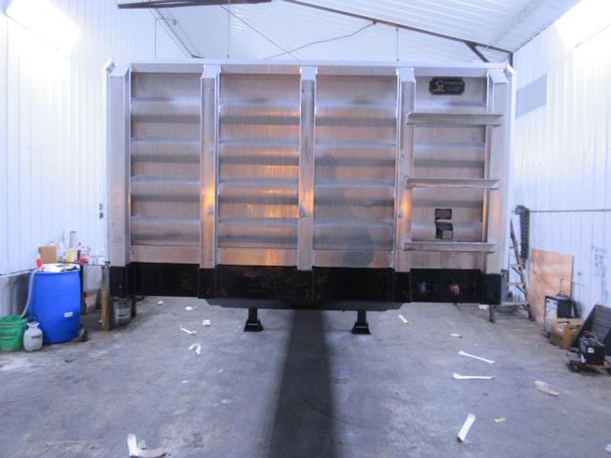 Used 2016 Great Dane Trailers 48' X 102 Aluminum Combo Flatbed Moffett Trailer