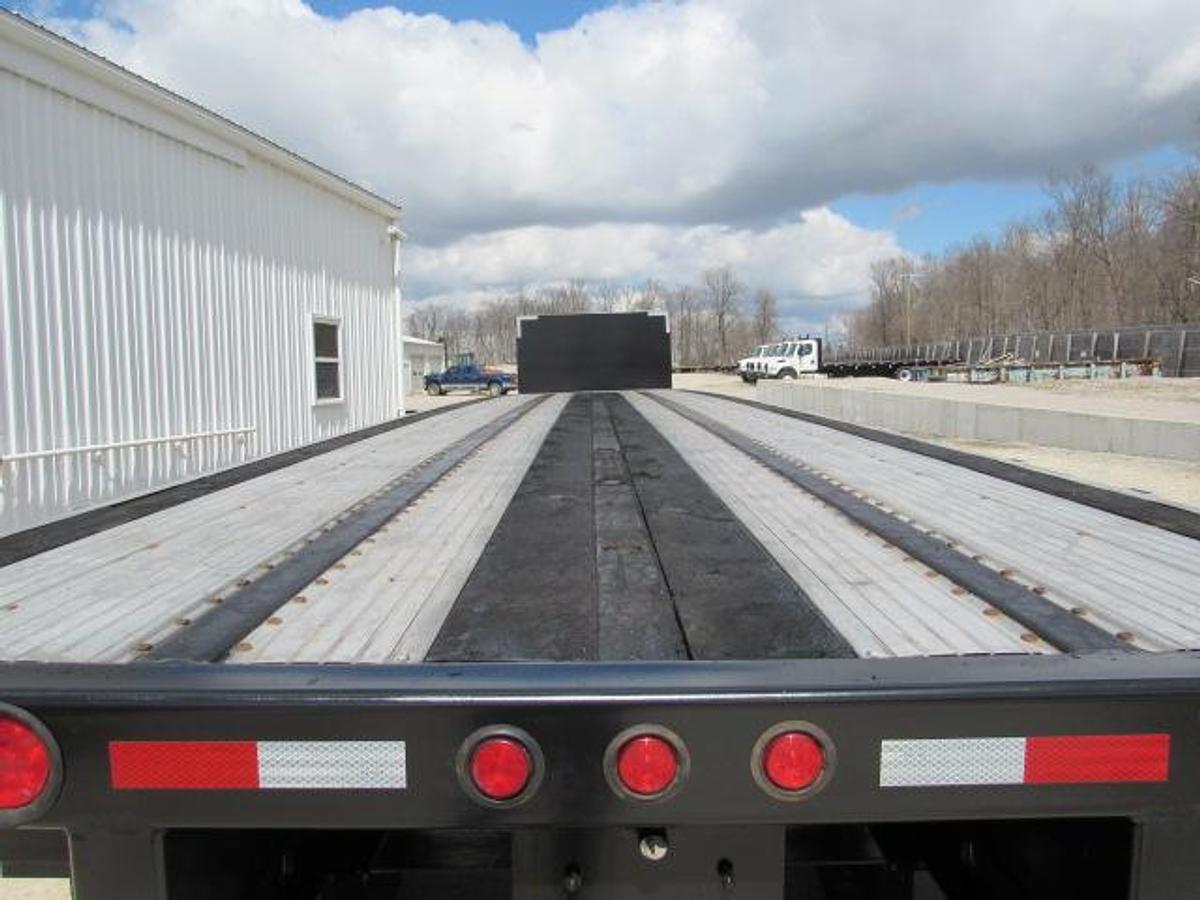 Used 2013 Utility 36' 6" X 102" Aluminum Combo Princeton/Moffett Trailer