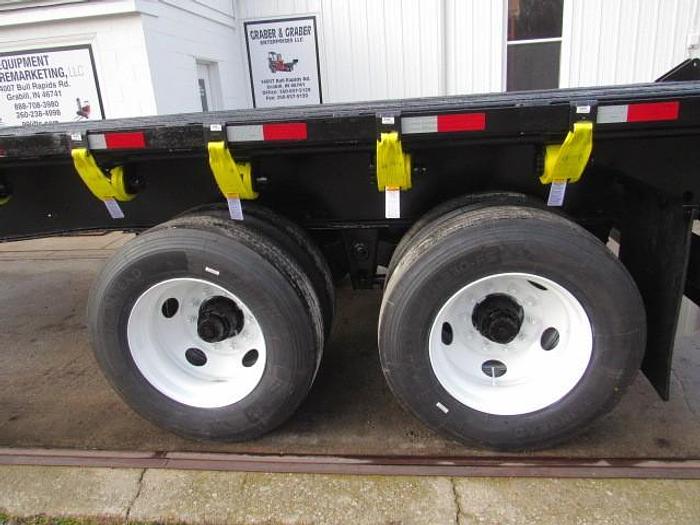 Used 2013 Utility 32' X 96" Princeton/Moffett Trailer