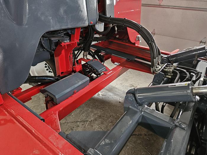 Used 2014 Moffett M55