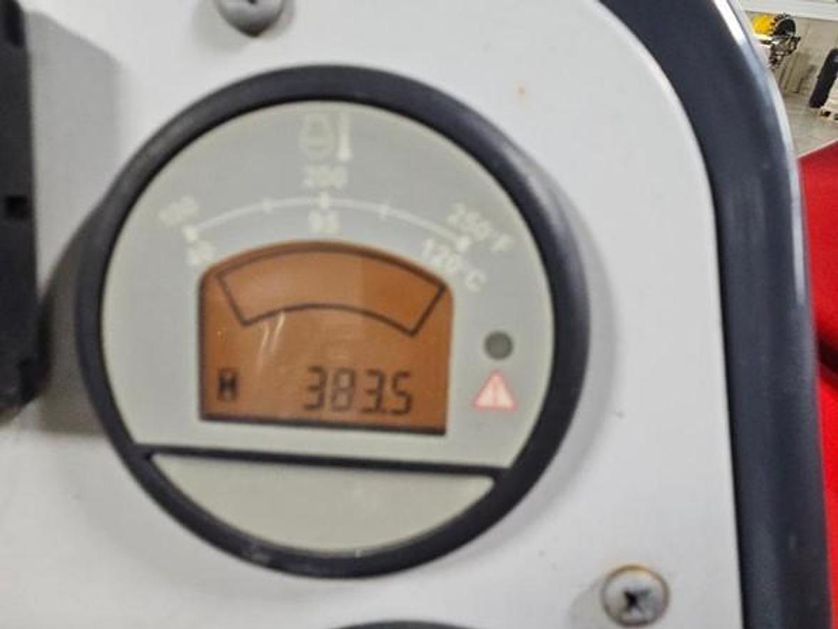 Used 2014 Moffett M8 70.3