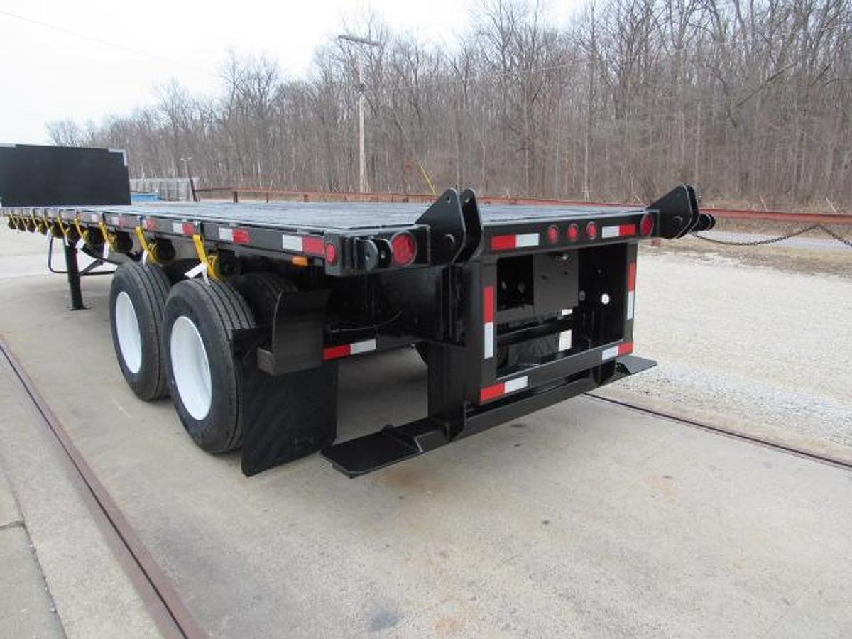 Used 2012 Utility 36' 6" X 102 Princeton/Moffett Trailer