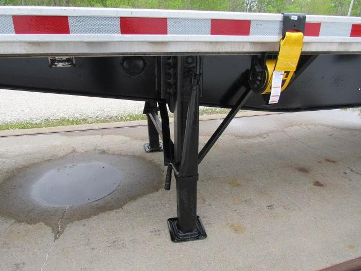 Used 2015 Fontaine 48' X 102" Aluminum Combo Princeton/Moffett Trailer