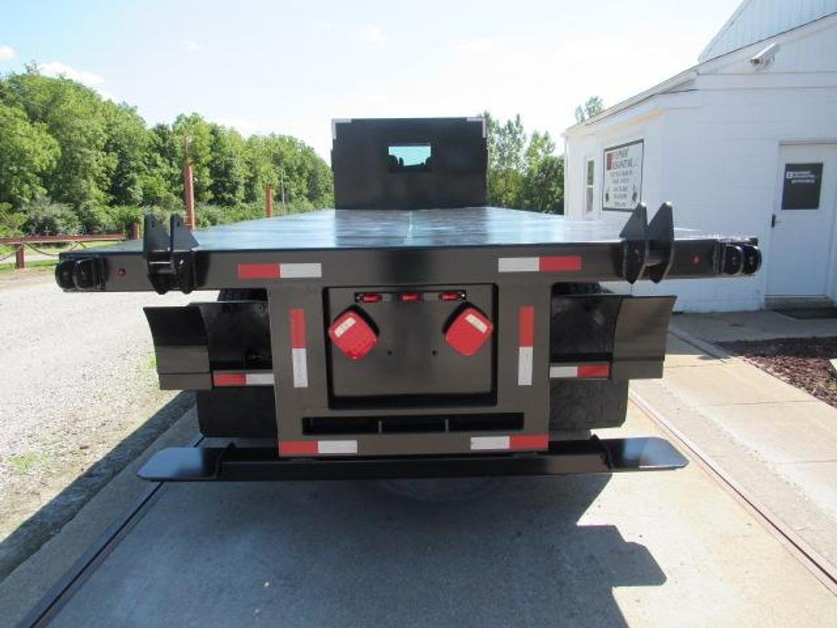 Used 2021 Kenworth T370 Flatbed Truck