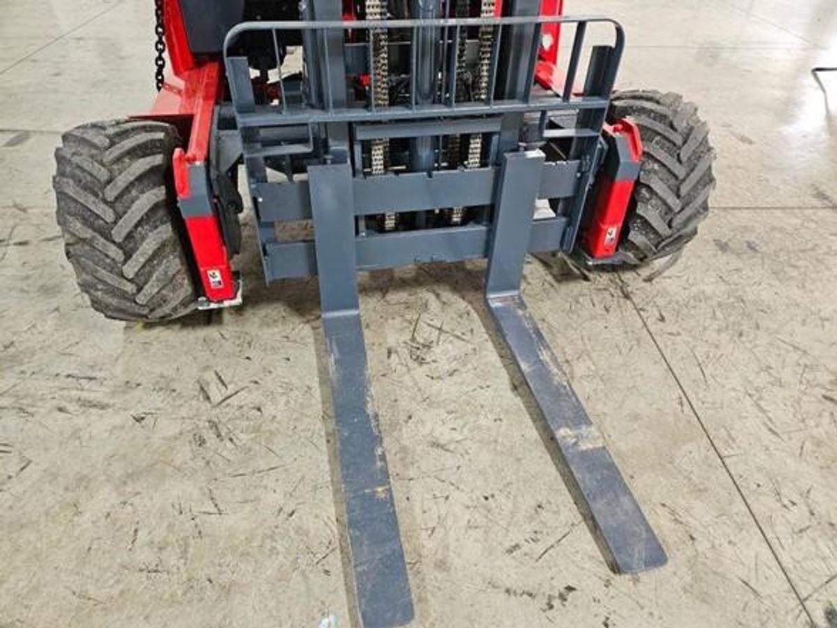 Used 2015 Moffett M8 55.3