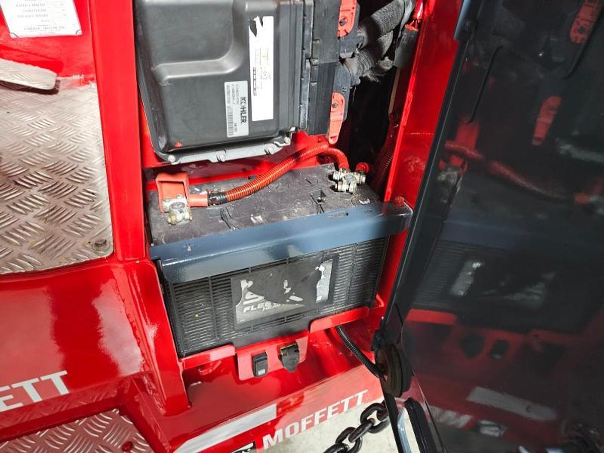 Used 2016 Moffett M8 55.3