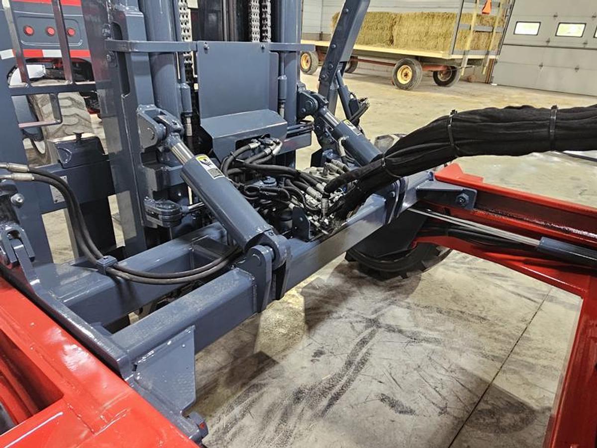 Used 2014  Moffett M 55.4  4 Way