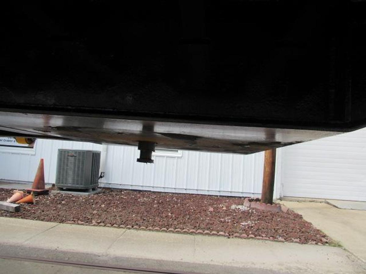 Used 2012 Utility 36' 6" X 102 Princeton/Moffett Trailer