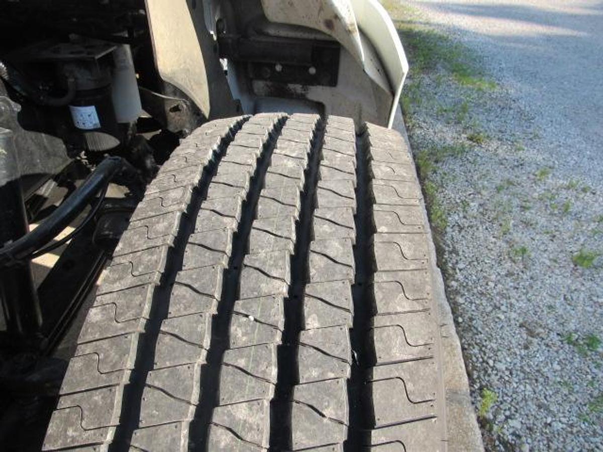 Used 2021 Kenworth T370 Flatbed Truck