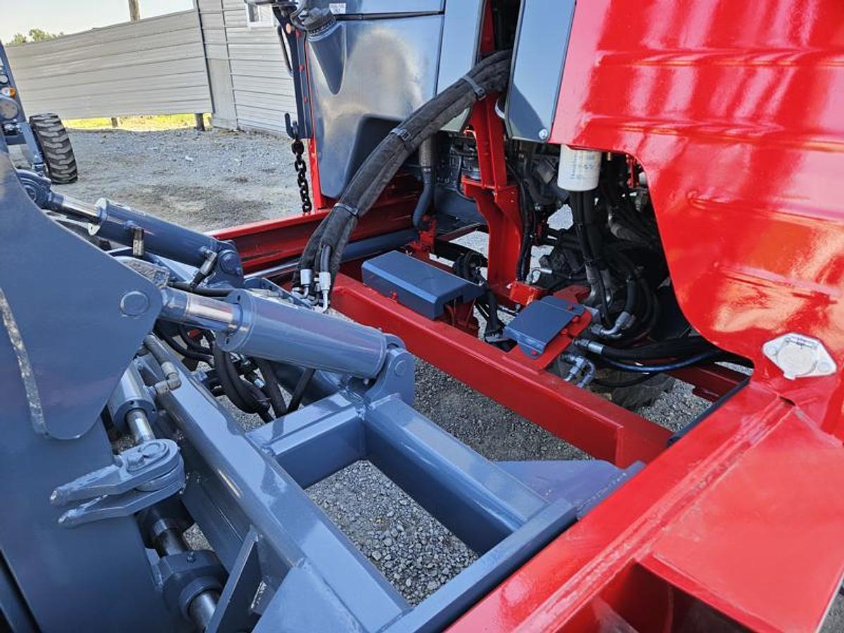 Used 2014 Moffett M55