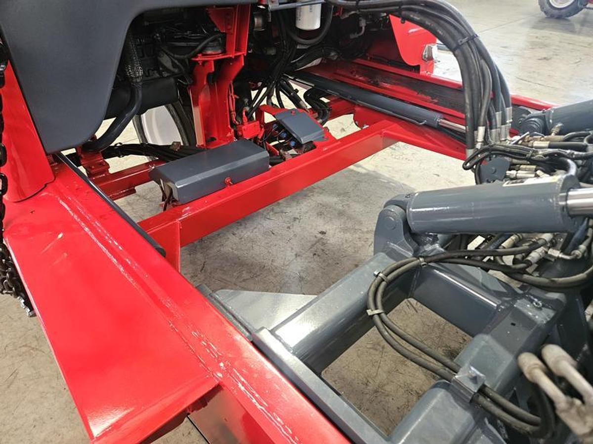 Used 2010 Moffett M55P with Extended Reach
