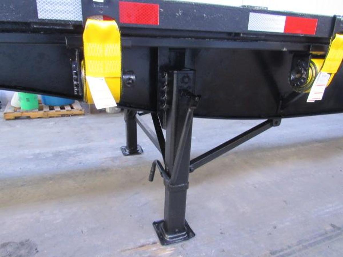 Used 2014 Utility 45' X 102 Princeton/Moffett Trailer