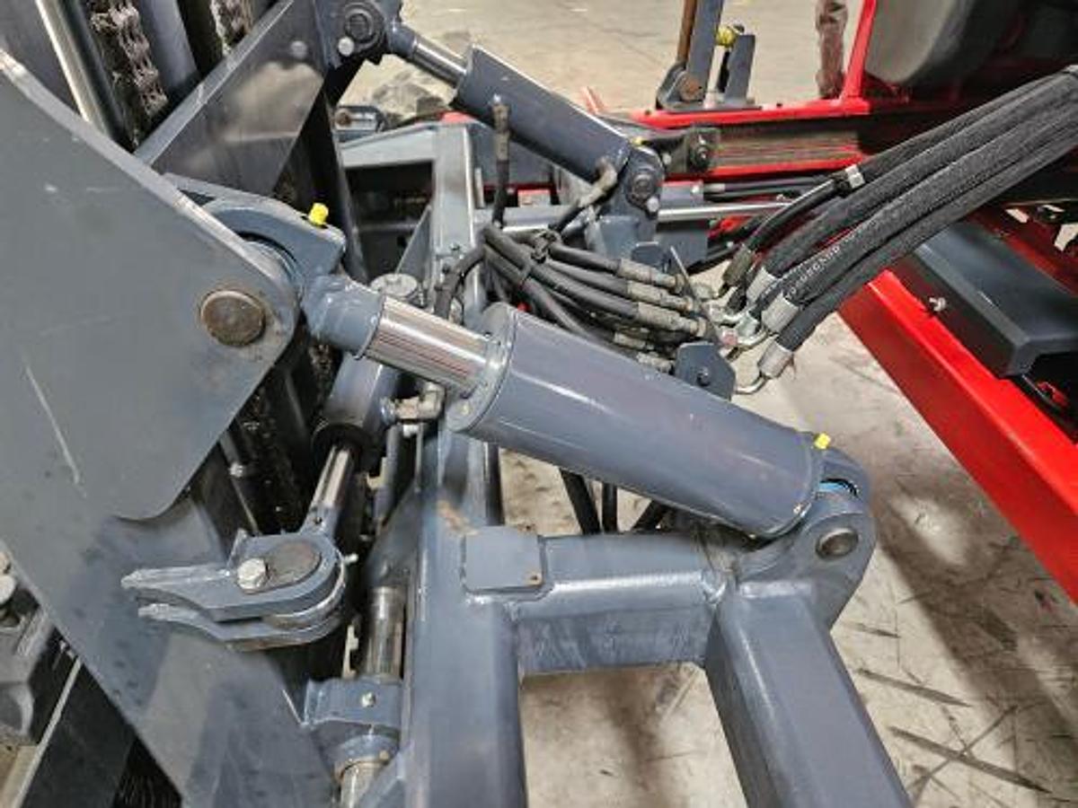 Used 2014 Moffett M8 55.4 4 Way