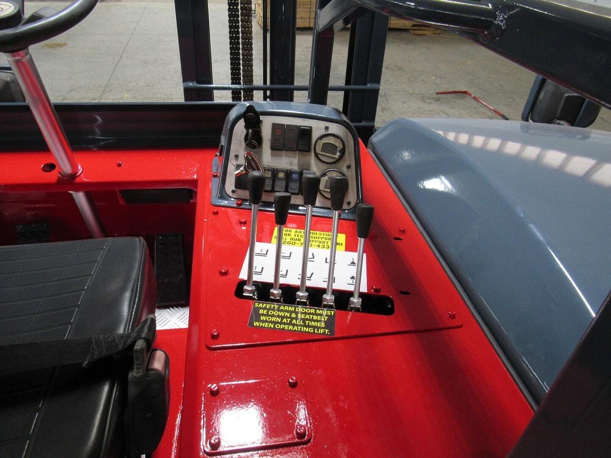 Used 2014 Moffett M55