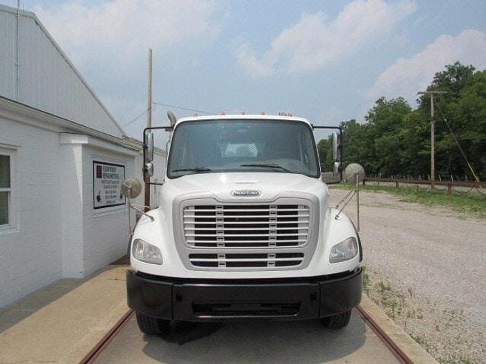 Used 2017 Freightliner M2 106