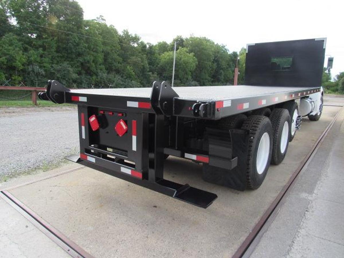 Used 2021 Kenworth T370 Flatbed Truck