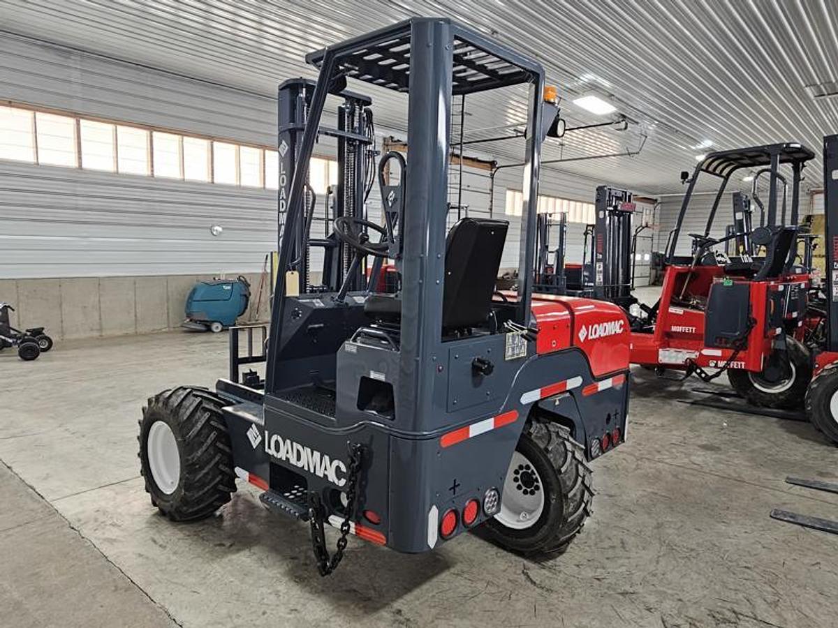 Used 2018 LOADMAC 825.4P   4 Way Forklift w/Extended Reach