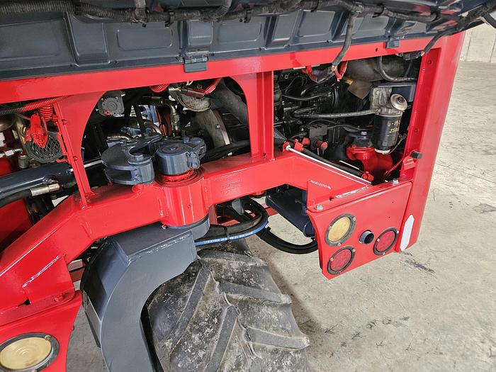 Used 2015 Moffett M8 55.3