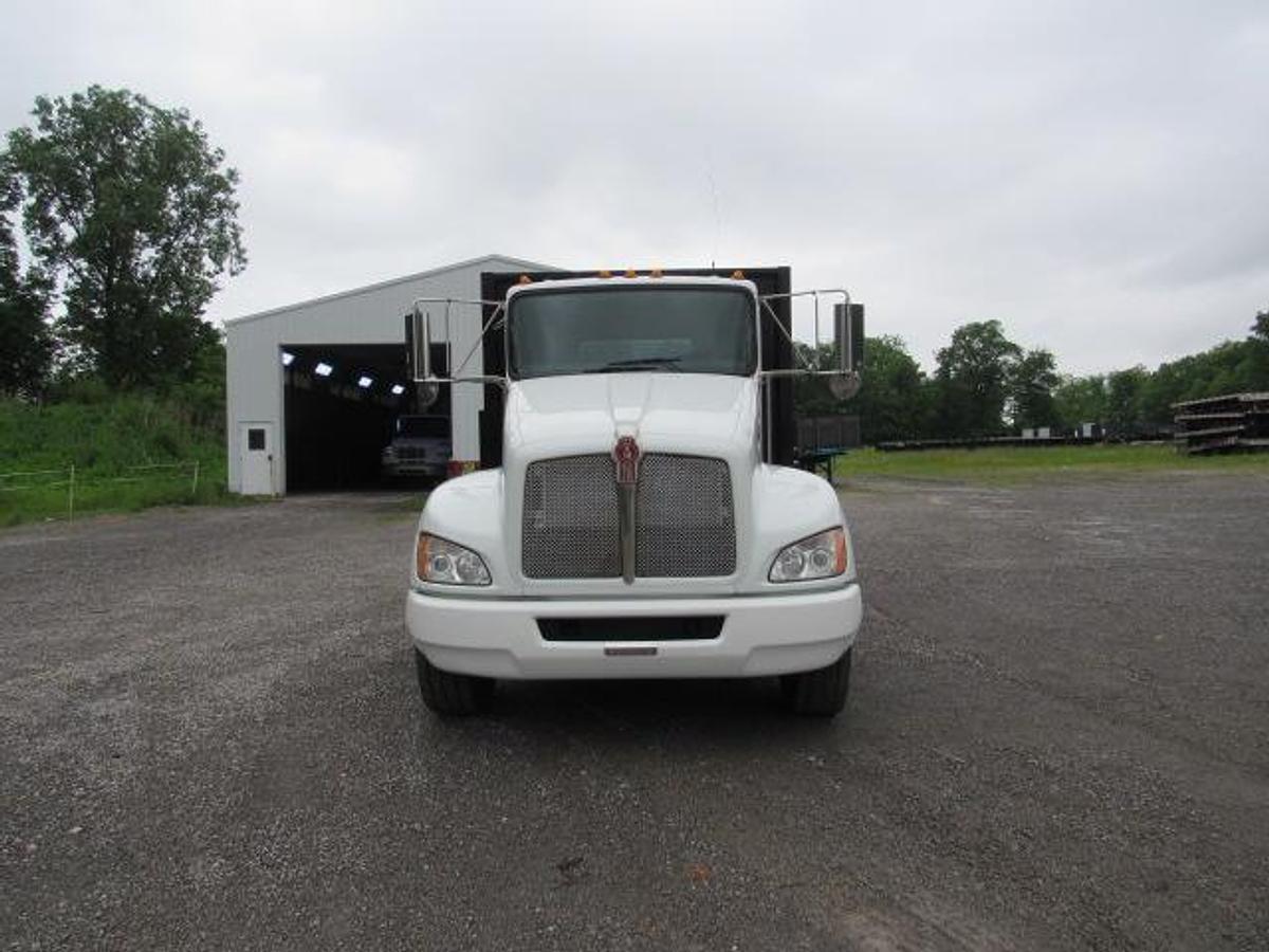 Used 2021 Kenworth T370 Flatbed Truck